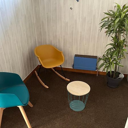 Hotel Le Lyon Vert Commentry Luaran gambar