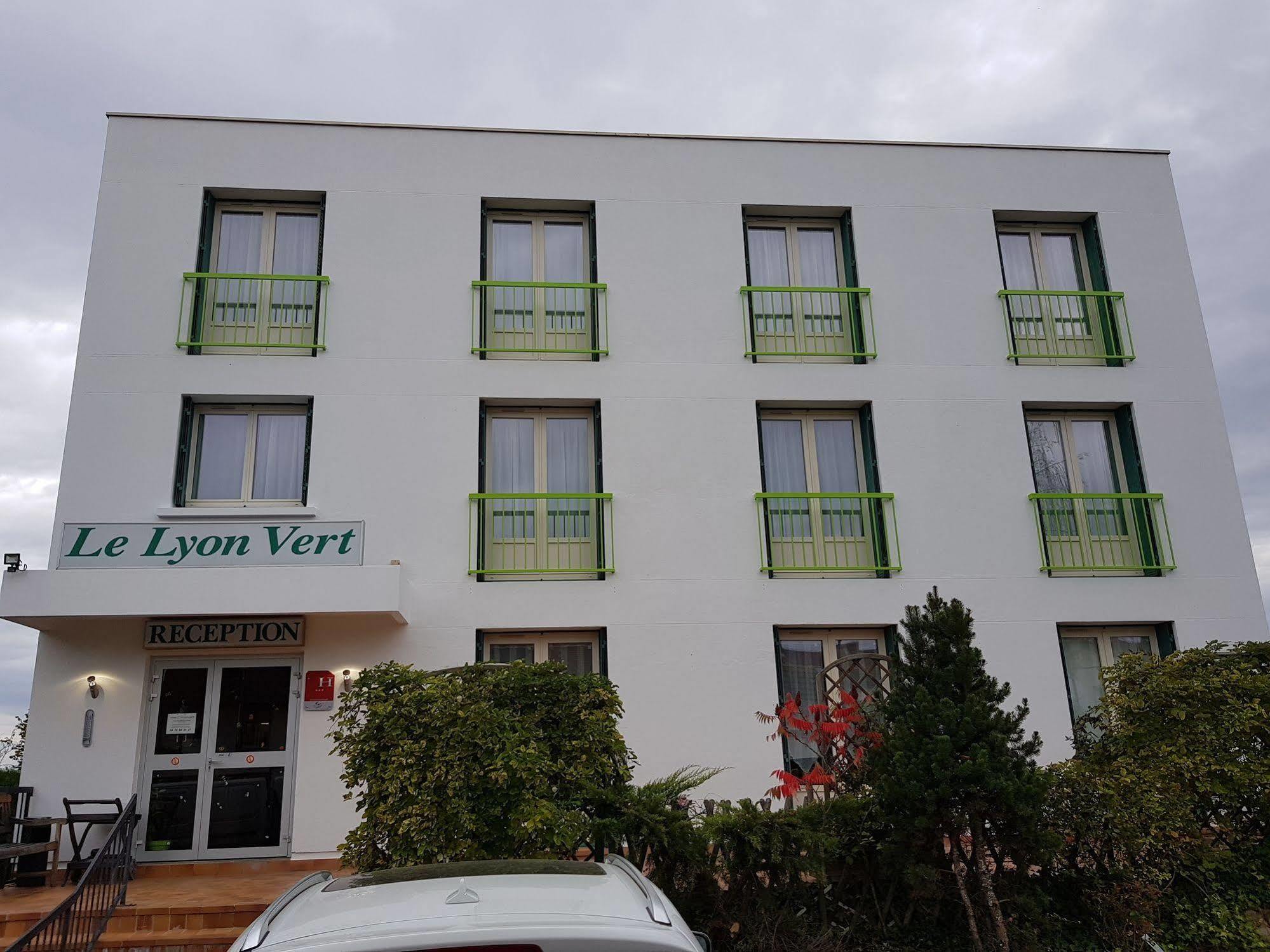 Hotel Le Lyon Vert Commentry Luaran gambar